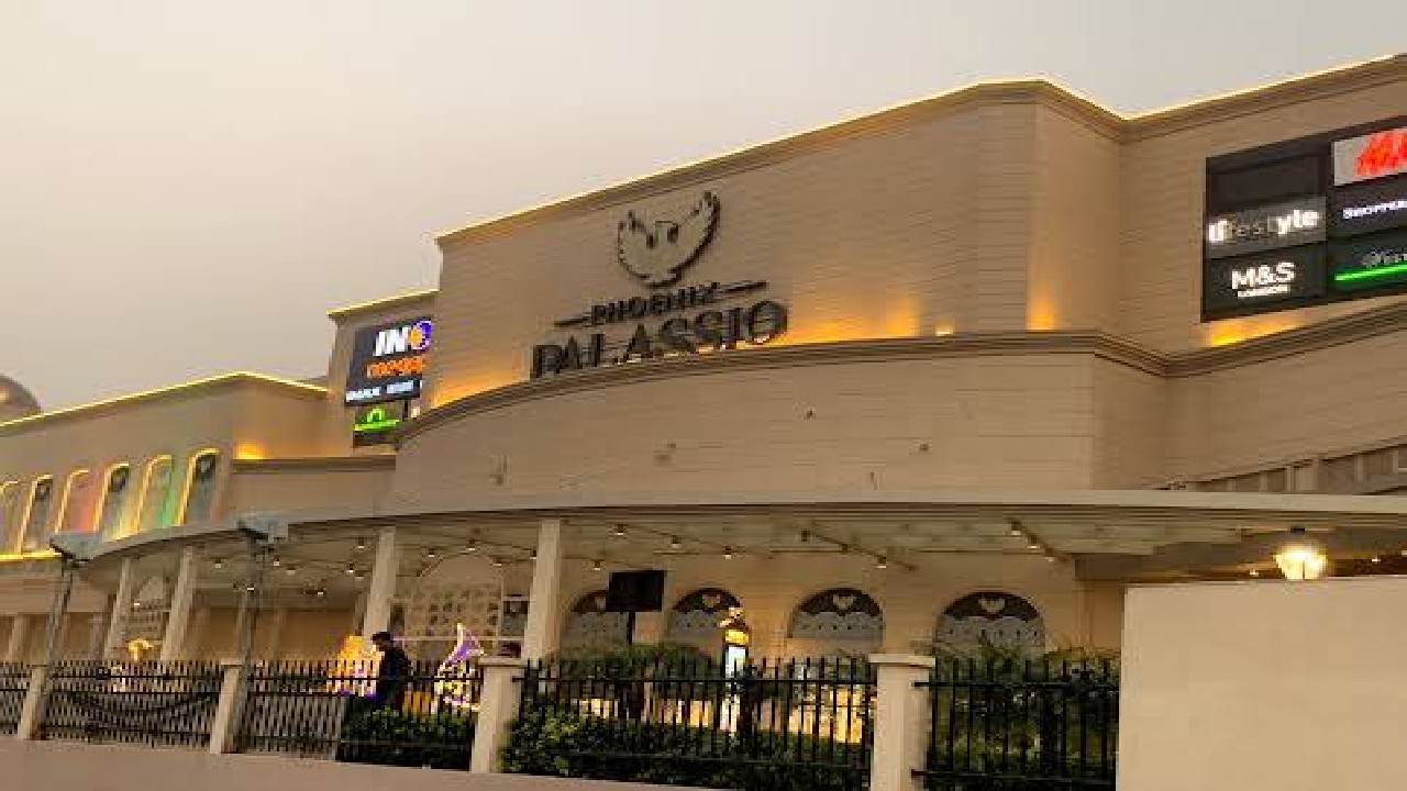 Eight | Phoenix Plassio Mall
